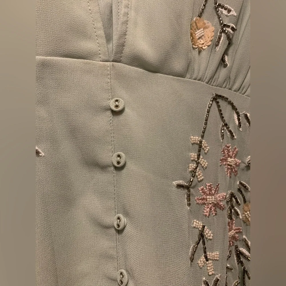 EUC Hope & Ivy Embroidered Midi Dress in Sage - Picture 5 of 16